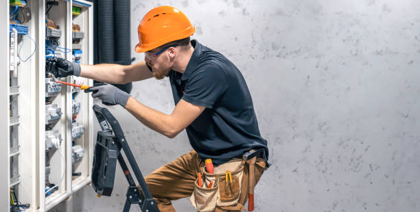 Best Electrical Contractors for Businesses  in Roscoe, IL